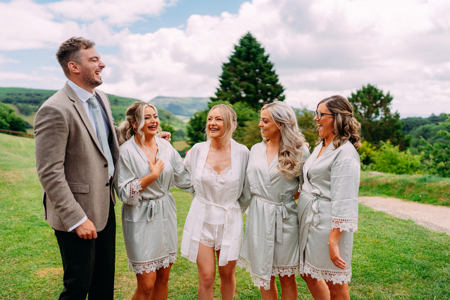 HUW SAM SUGARLOAF BARN WEDDING 003 HUW SAM SUGARLOAF BARN WEDDING 003